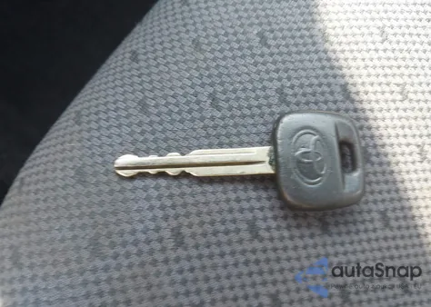 2009 Toyota Yaris из США, поврежденный, VIN JTDKT903895239343